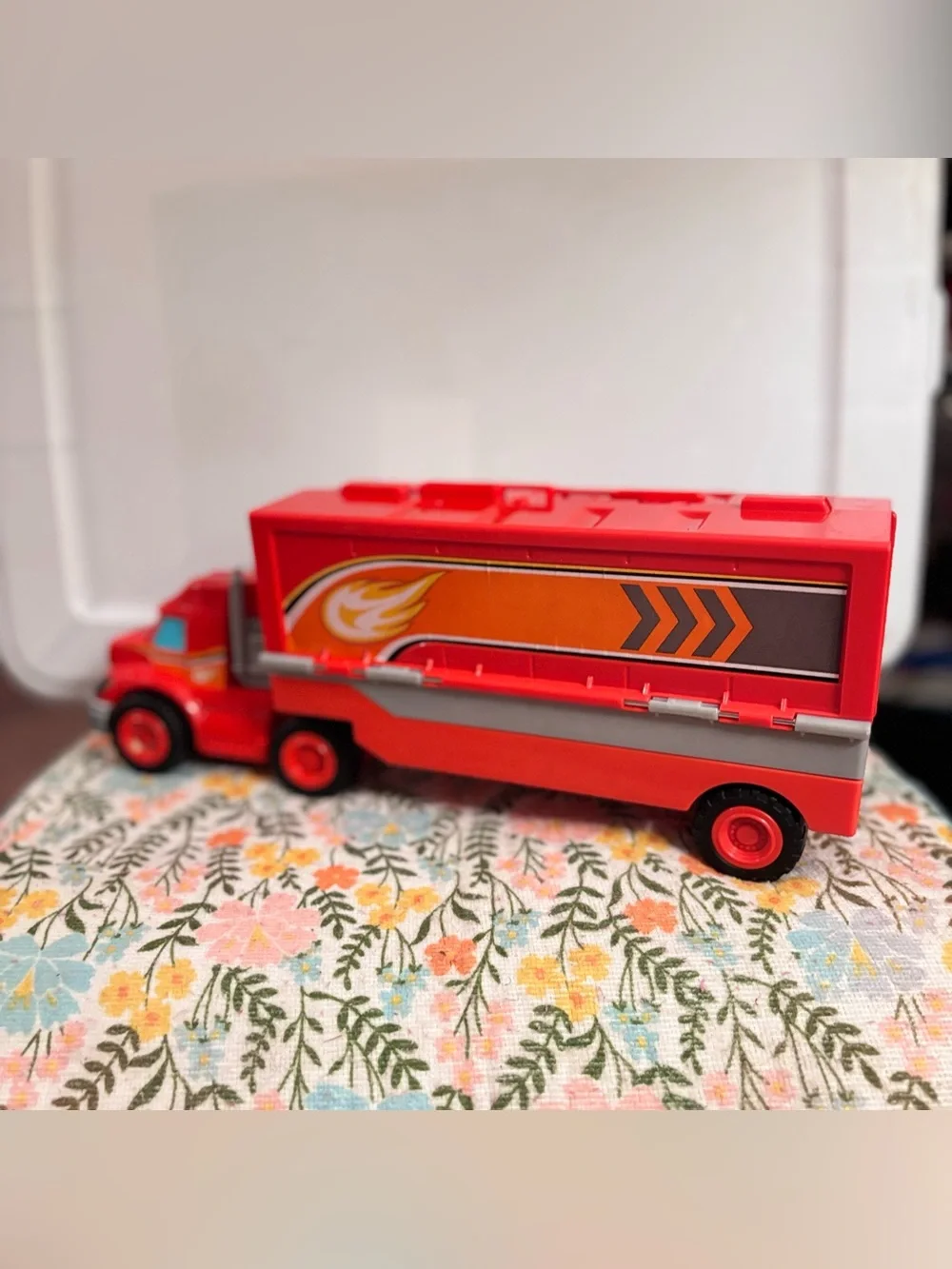 Fisher-Price Blaze and the Monster Machines Launch & Stunts Hauler